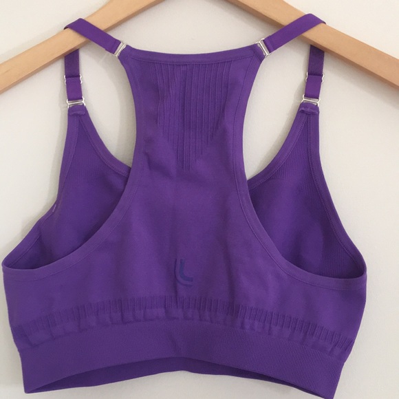 Racer Back Sports Bra w/ narrow straps - Picture 2 of 2